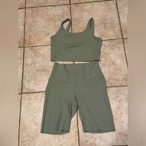 Nike Workout Set